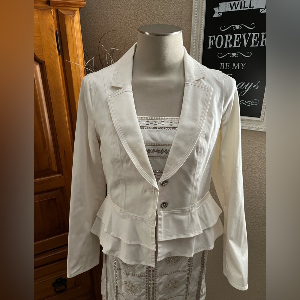 White House Black Market Women's White Peplum Blazer